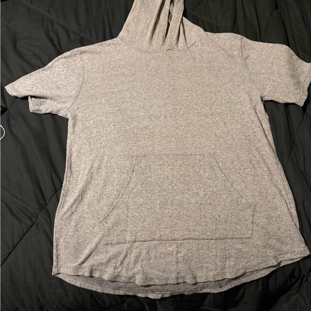 Greyish pink short sleeve Hoodie medium
